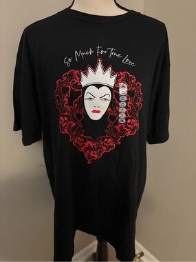 Disney Black Graphic Top with White Tag Accent-NWT-Size XL